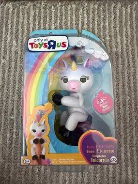Toys“R”Us Baby Unicorn Toy - White